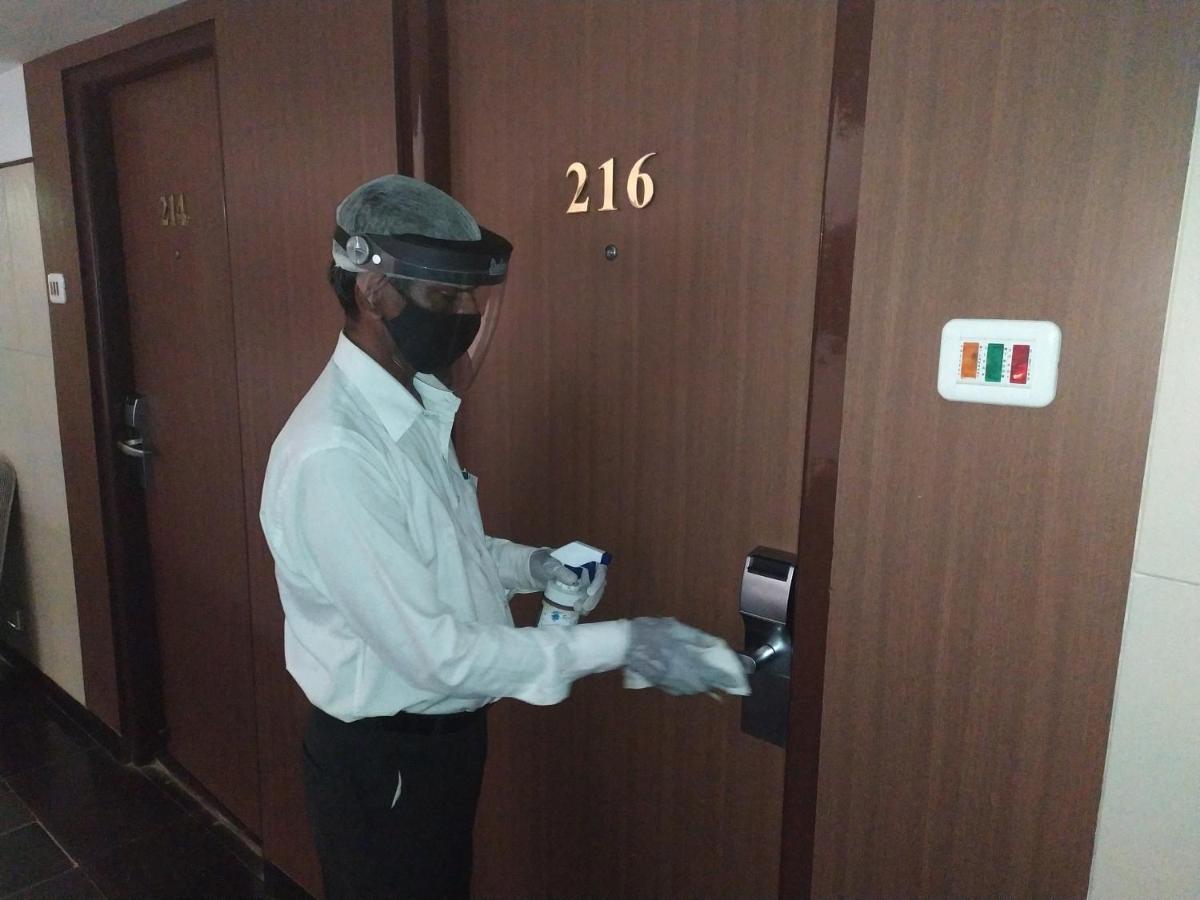 Hotel Shelter Chennai Exterior photo