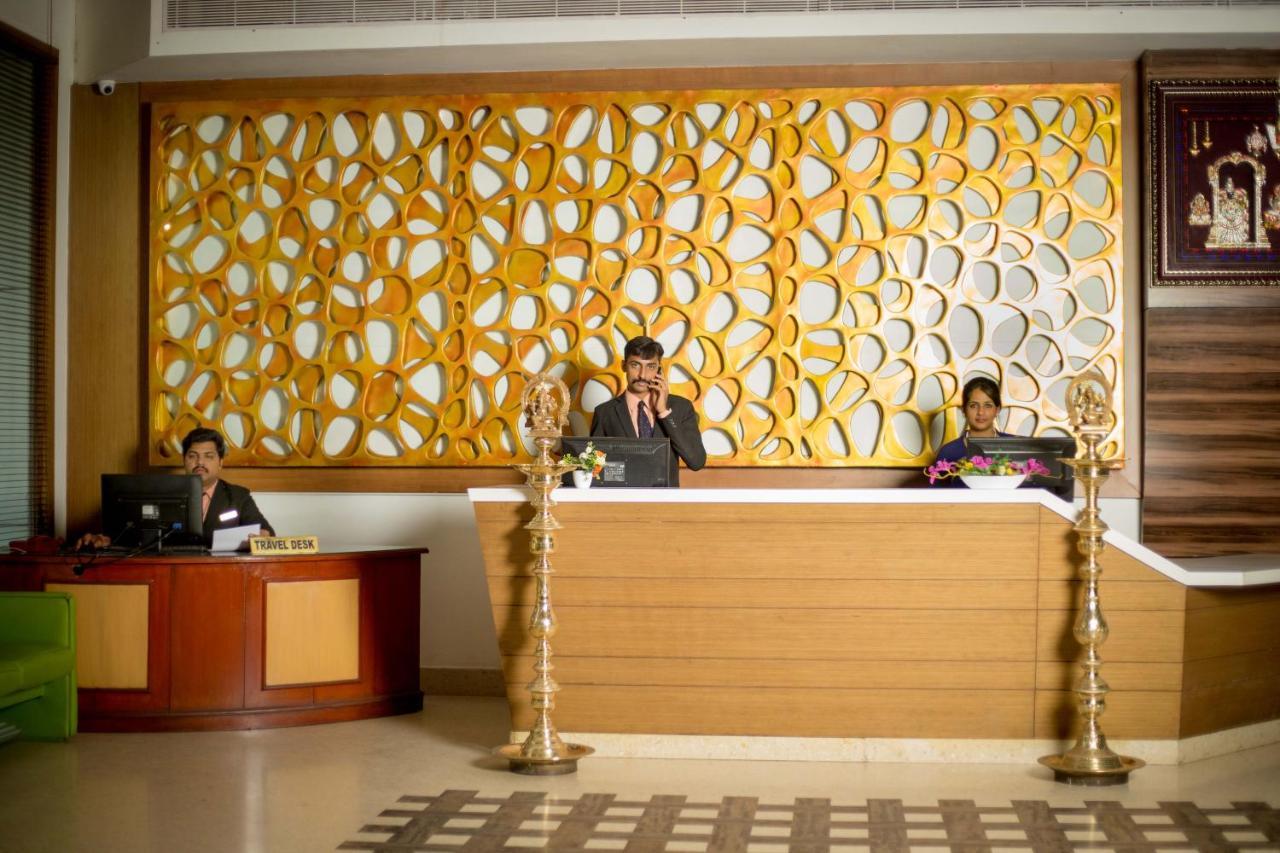 Hotel Shelter Chennai Exterior photo